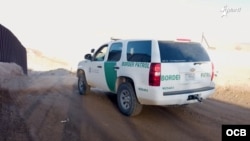 Un vehículo de la Patrulla Fronteriza de EEUU en la frontera Sur con México. 