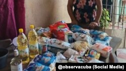 El Observatorio de Derechos Humanos entrega asistencia humanitaria a damnificados por el huracán Melissa en el oriente de Cuba. 