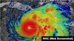 Melissa toca tierra en Jamaica como huracán categoría 5.