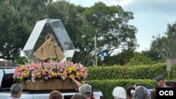 La procesión en el condado Broward en la Florida.